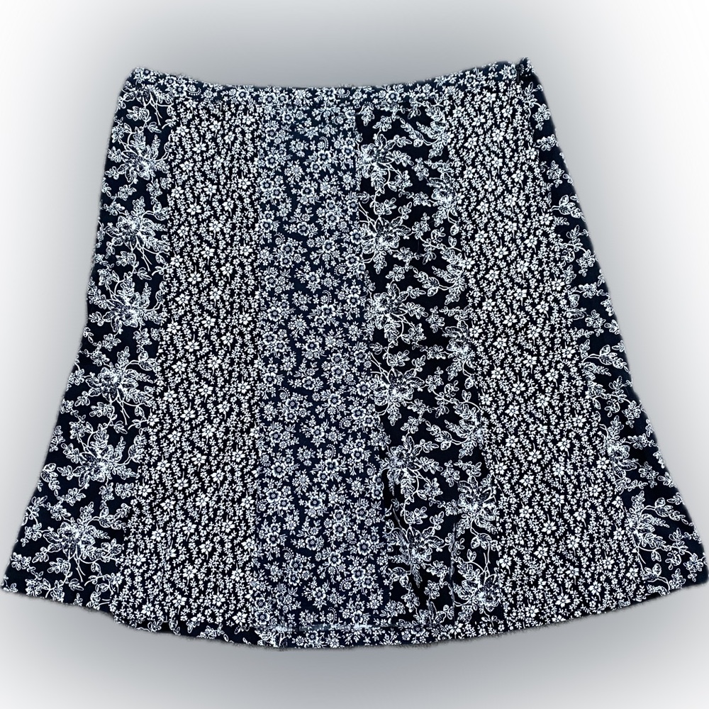 Ann Taylor LOFT Floral A Line Skirt Size 8 Excellent condition